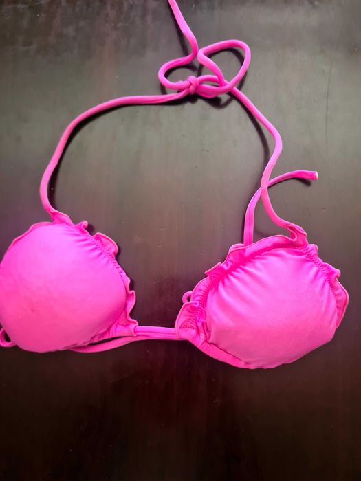 Biquíni  Conj. Morena Rosa Tam m + parte de cima rosa os 2 por 7 euros