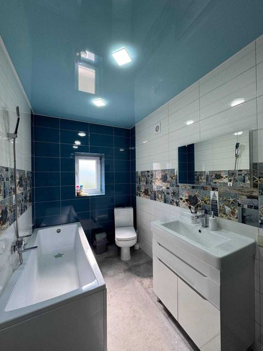 2-х поверховий будинок з ремонтом в с. Нижнів