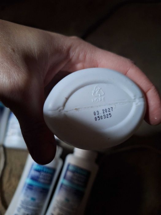 zasypki do stóp antymik