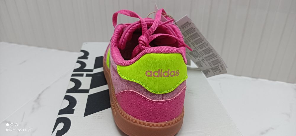 Nowe skórzane sneakersy adidas Breakbeat Sleek. Rozmiar: 36.