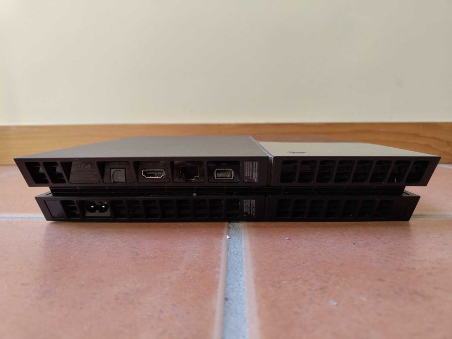 Ps4 como nova + comando