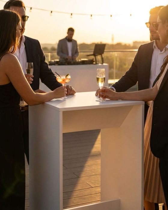 Aluguer de Mesas VIP Modernas para Eventos