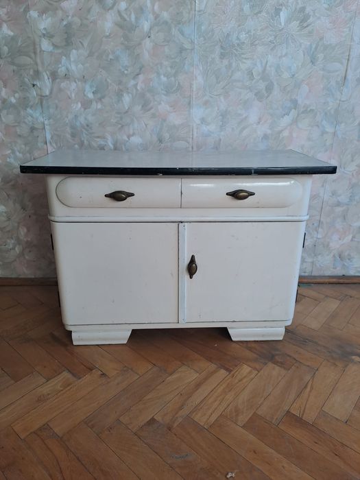 Szafka drewniana komoda