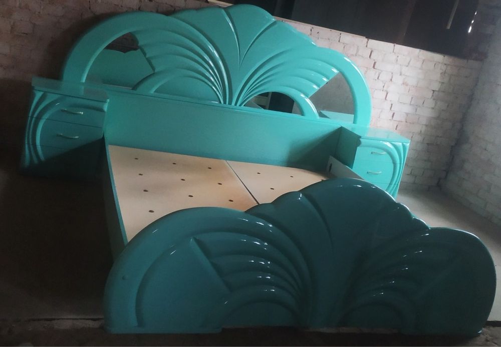 Łóżko barokowe drewniane  do sypialni łóże dwuosobowe