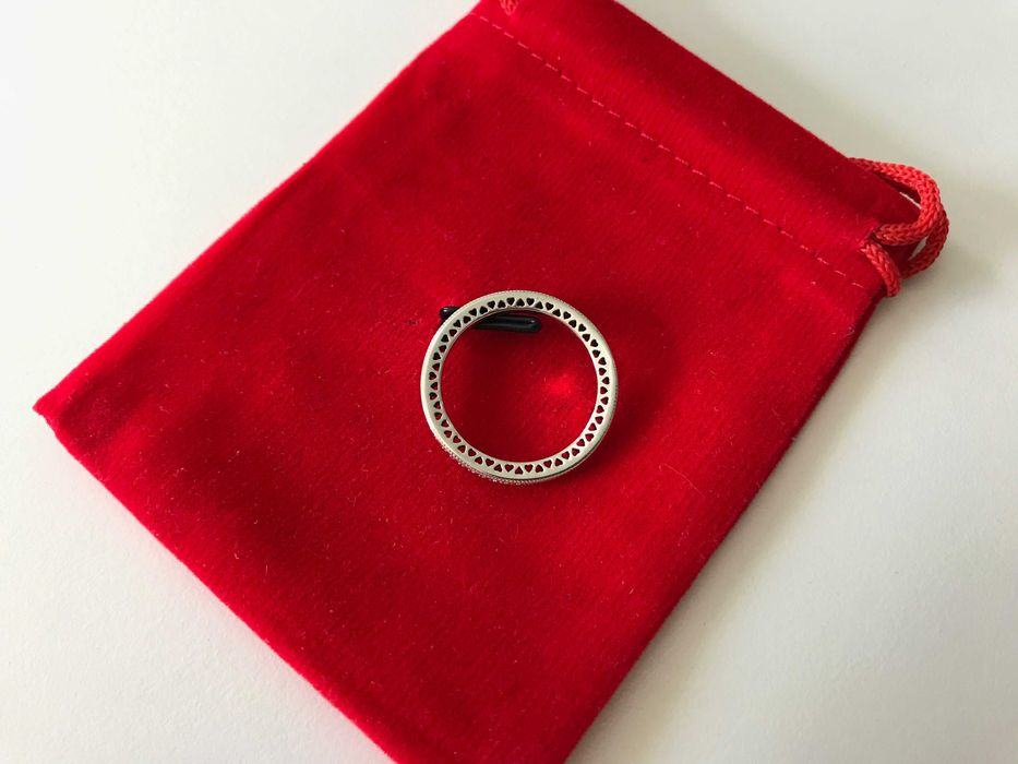 Anel Hearts Pandora em Prata de Lei 925 Novo