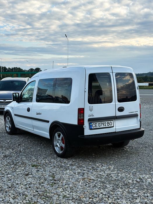 OPEL COMBO 2011 р.в. 1.3 cdti PASS.