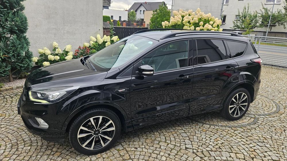 Ford Kuga 2,0 TDCi 150KM ST-line  Nawi Klima Skura-Alkantara Alu Serwis Manual