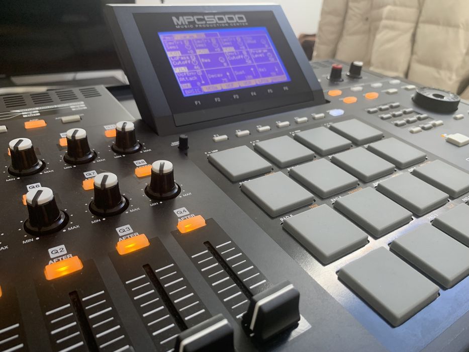 Akai mpc 5000 na caixa original condicoes como novo+hd+ exmE3 +cd +os264309583579651123