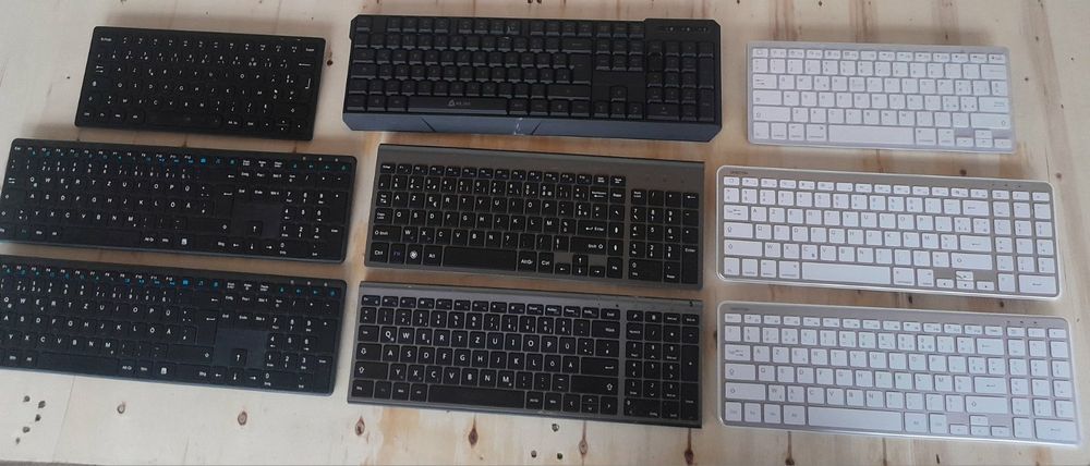 Продам набір клавіатур (10 штук)