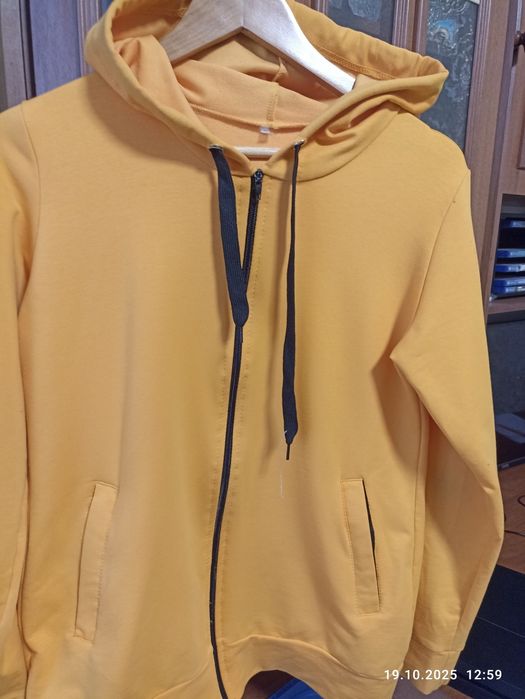 Костюм спортивний