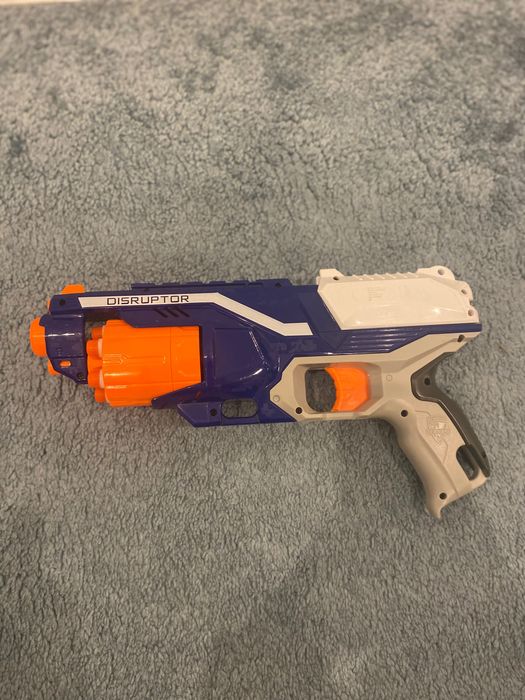 Wyrzutnia Nerf „disruptor”