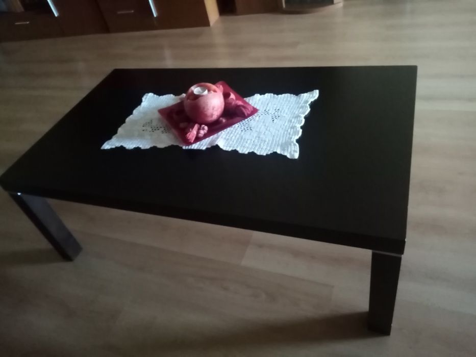 Dark wooden table, good condition64551051655042121
