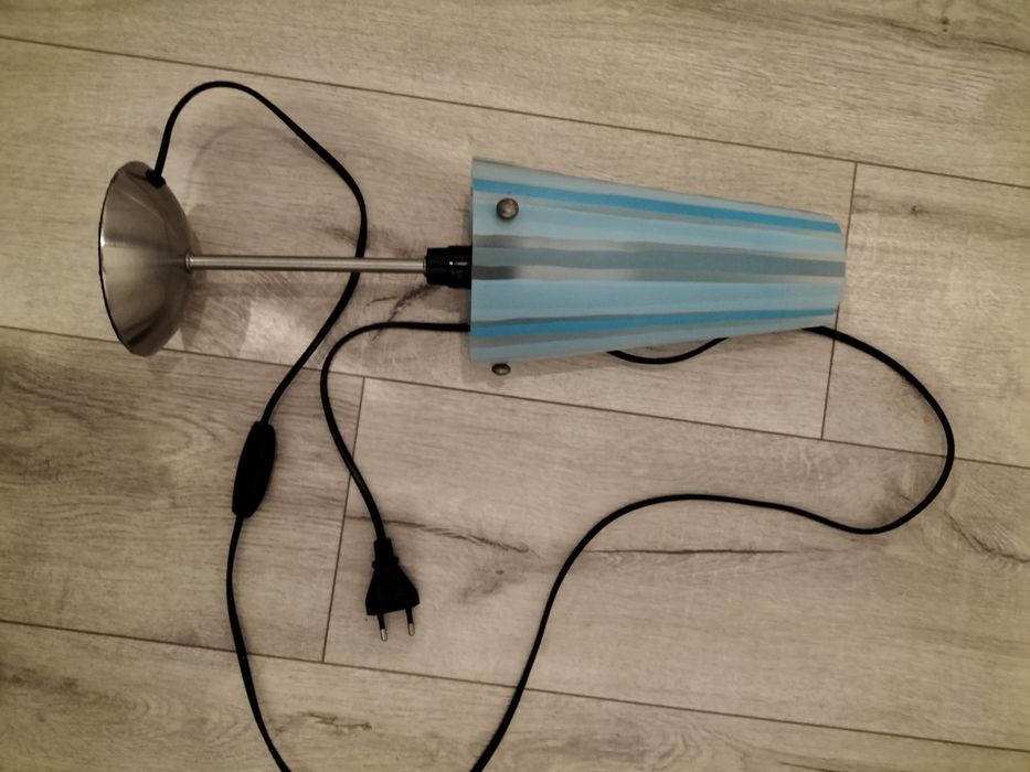 Lampka nocna w paski