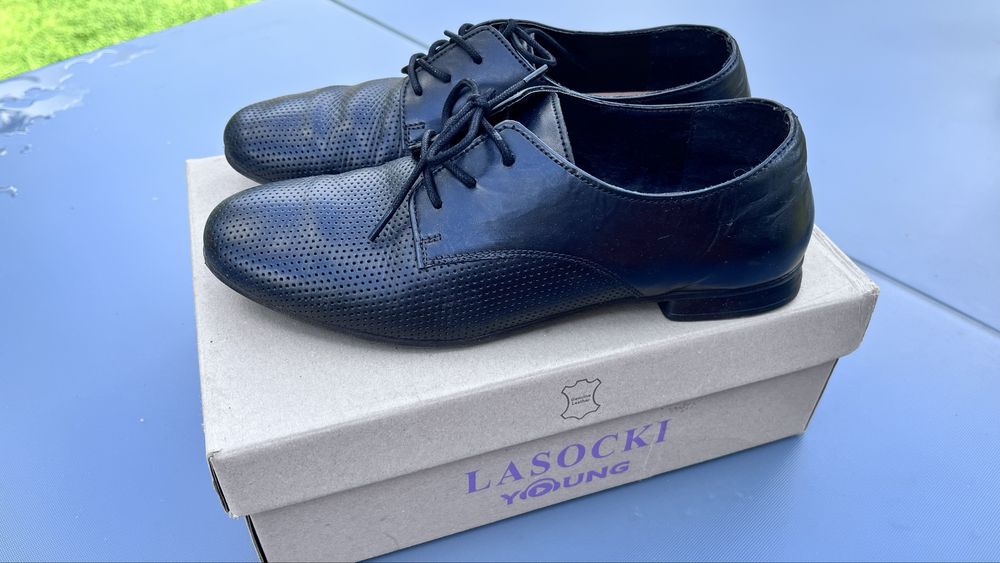 Buty skórzane eleganckie galowe r.36 komunia wesele