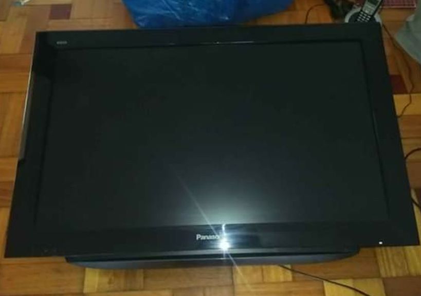 LCD + Suporte de parede