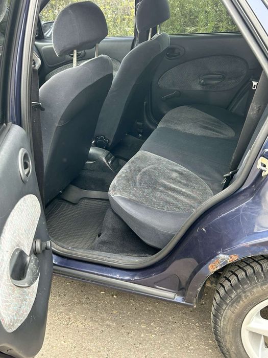 Ford Escort 1.6 бензин переоформояється