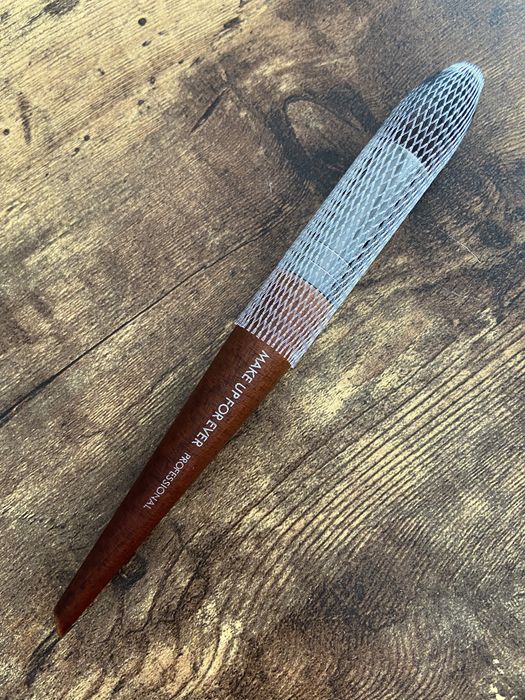 Make Up For Ever pędzel do różu bronzera rozświetlacza twarzy 152