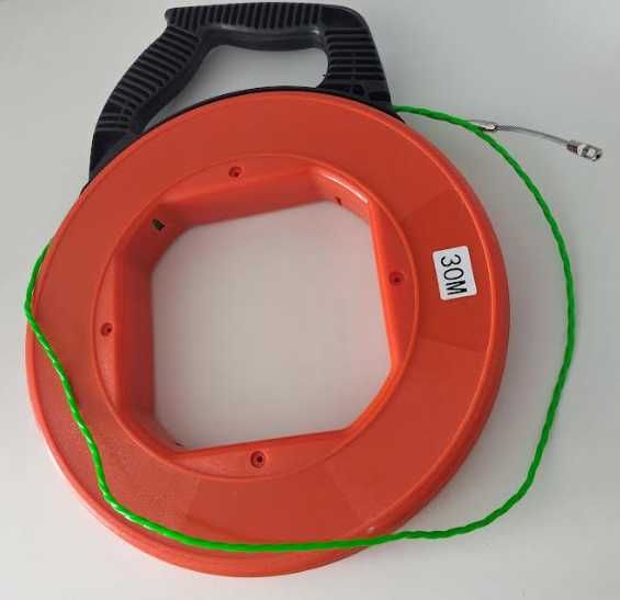 Włókno szklane/stalka/pilot do przeciągania kabli 30m x 4mm na bębnie