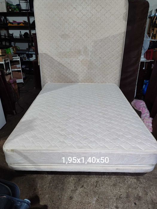 Estrado cama com colchão