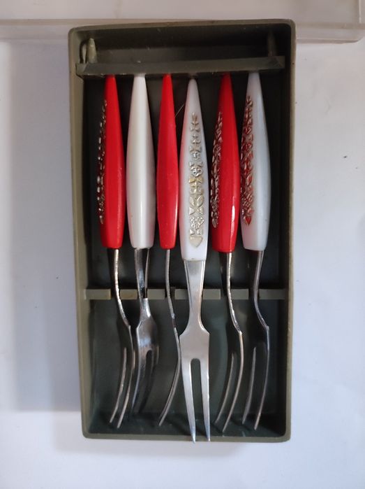 Виделки Ложки Виделки для закусок