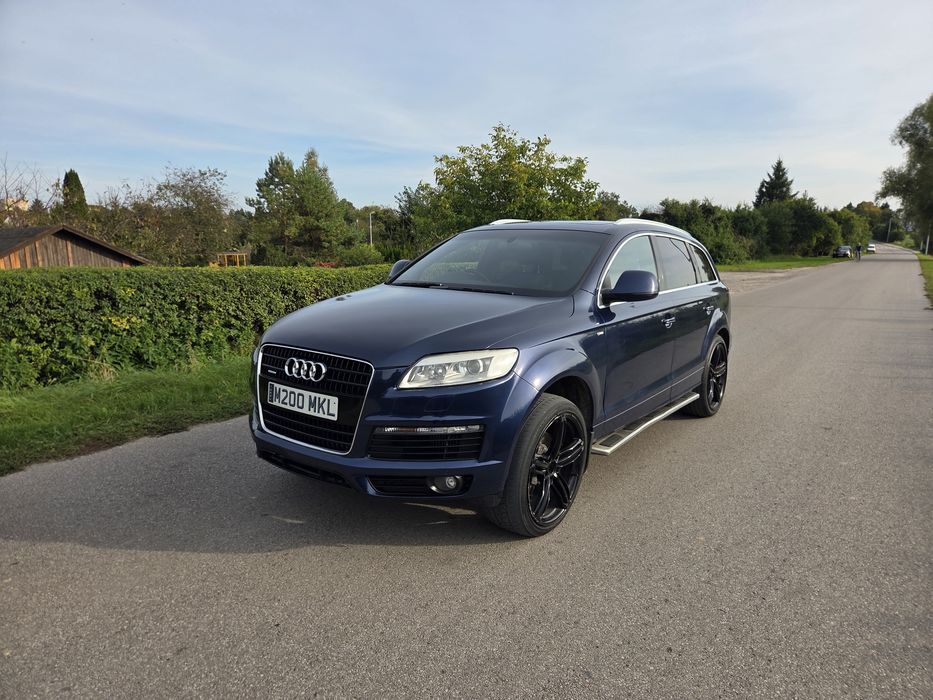 Audi Q7 s-line 3.0 TDI quattro Anglik 7 osobowy  v5c