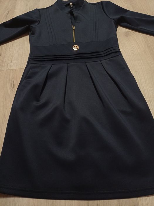 Платье размер S качество идеальное