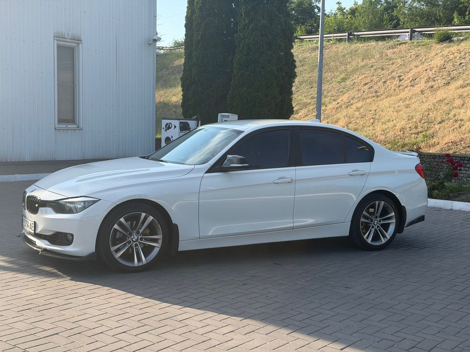 Продам BMW F30 Официальный авто