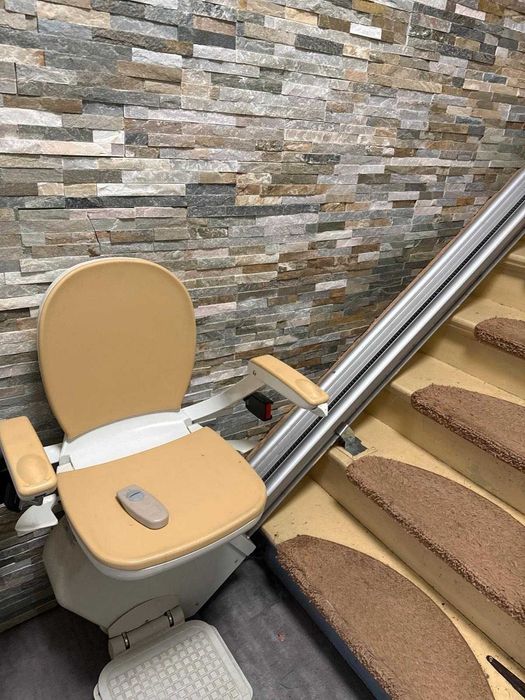 Winda platforma podnośnik schodowa schodowy Krzesło schodowe Acorn Superglide 120 do schodów prostych krzesło inwalidzkie wysyłka odbiór