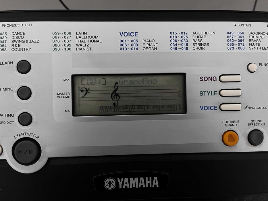 Vendo Órgão/ Teclado Yamaha YPT-200 com suporte incluído