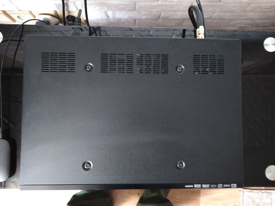 Програвач Yamaha DVD-S2700