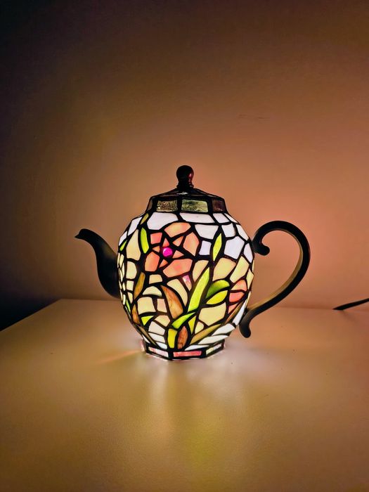 Tiffany lampa witrażowa stołowa / nocna / biurowa "imbryk"