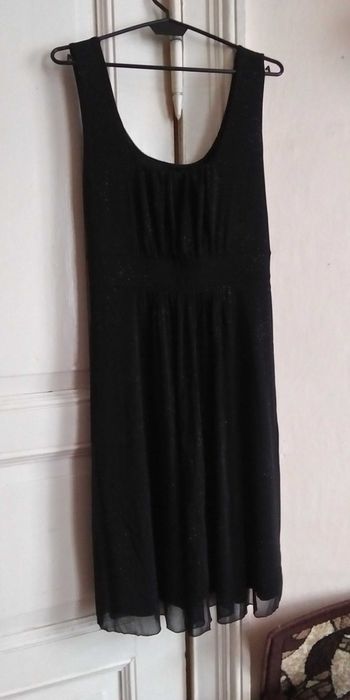 Sukienka czarna na ramionczkach Rozm.40