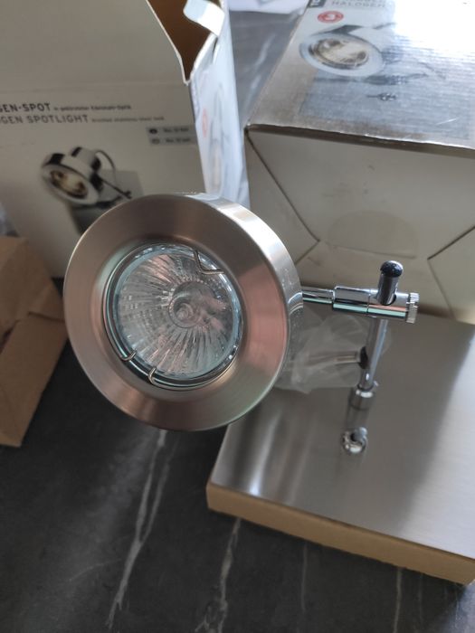 Halogen spot x 2 _ Loft
