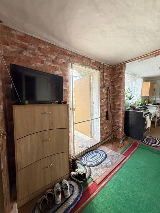 Продаж будинку і зем ділянки/Сонячне