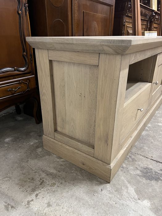 Drewniana Szafka RTV/Raty