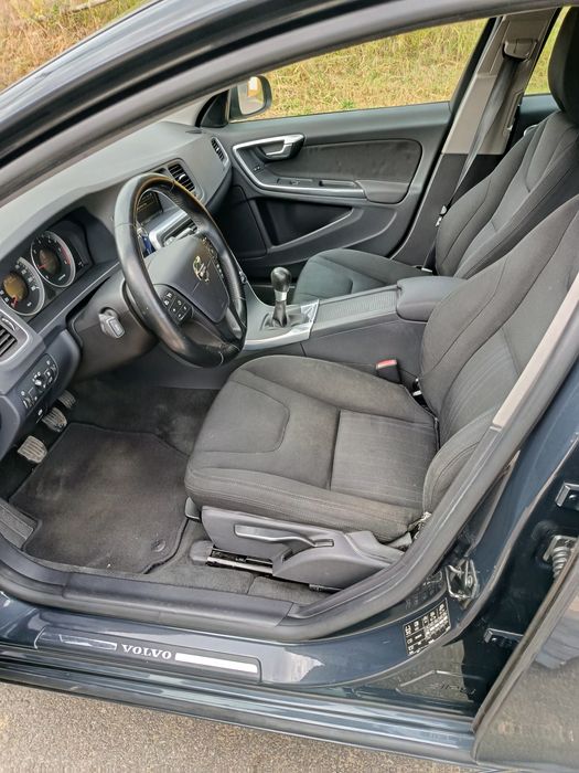 VOLVO V60 D2 1.6