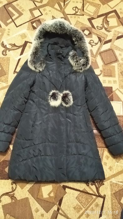 Куртка ,новая, черного цвета,пальто