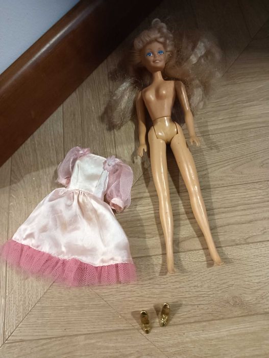 Lalka Barbie klon lata 80/90 w sukience
