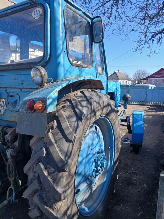 Продам трактор Юмз-6