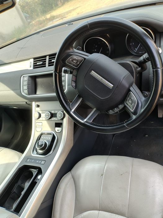 Range Rover Evoque SE Tech Td4 ano 2016 para peças