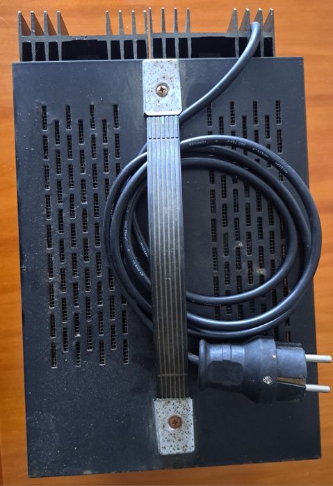 Fonte de alimentação Regulada ALAN K 205 - 13,8v