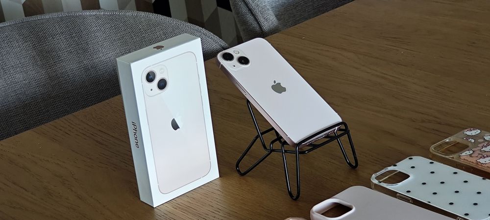 iPhone 13 Pudrowy róż - Komplet
