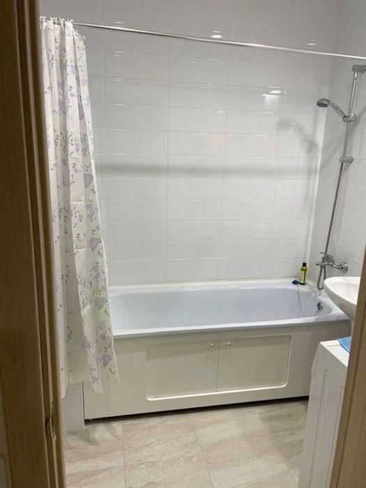 Сдам 2 ком. квартиру пр. Небесной сотни, Киевский