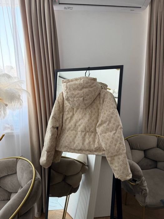 Куртка в стилі бреду LV