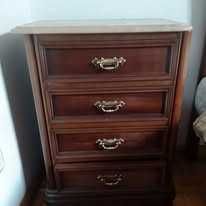 Mobilia de quarto - solteiro/single - madeira com acabamento refinado