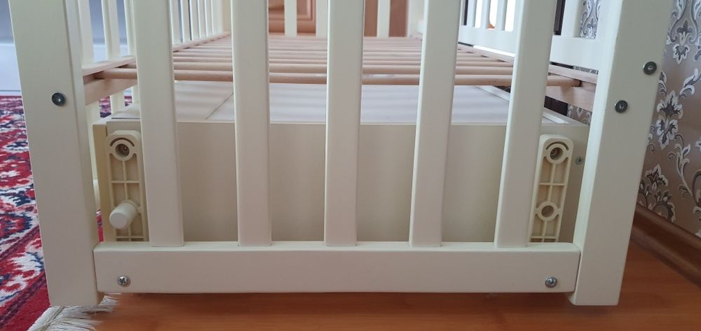 Ліжечко дитяче, колір слонова кістка + постіль