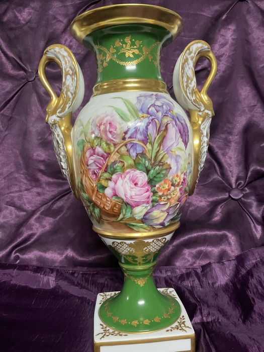 Vaso porcelana pintura manual alt,38 cm  anúncios abaixo
