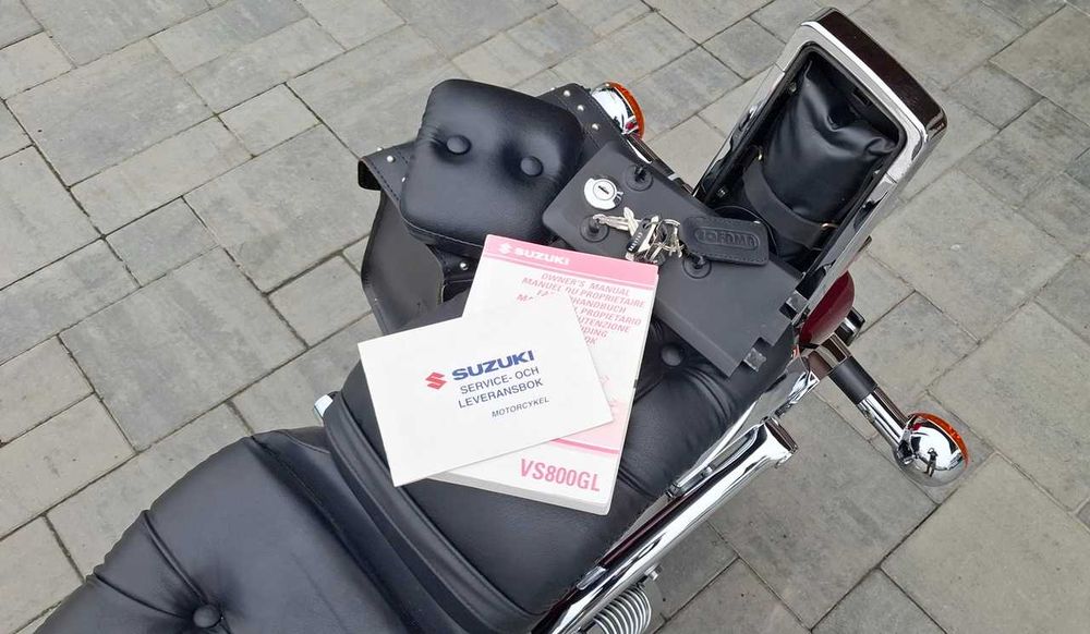Suzuki VS 800 Intruder 7102 km EUROPA bezwypadkowy 1999r. TRANSPORT