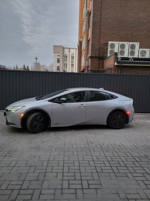 Toyota Prius 2025