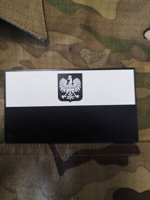 Flaga Wojsk Specjalnych . IR. Podczerwień.